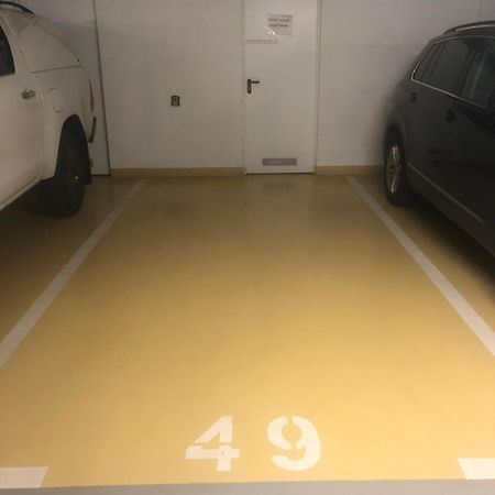 Sweet Home Apartman , 30Sqm Studio, Free Private Parking, Mountain View, Balcony, 20 Min From Downtown Budapest Exterior photo